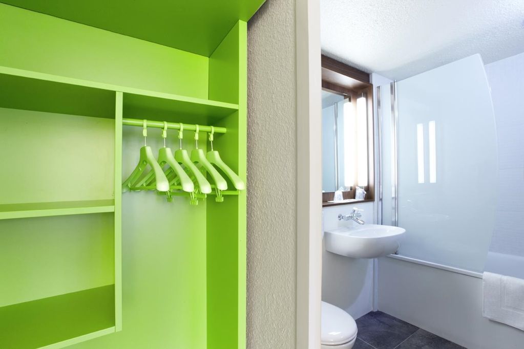 Hotel Campanile - Za Courtaboeuf Villejust