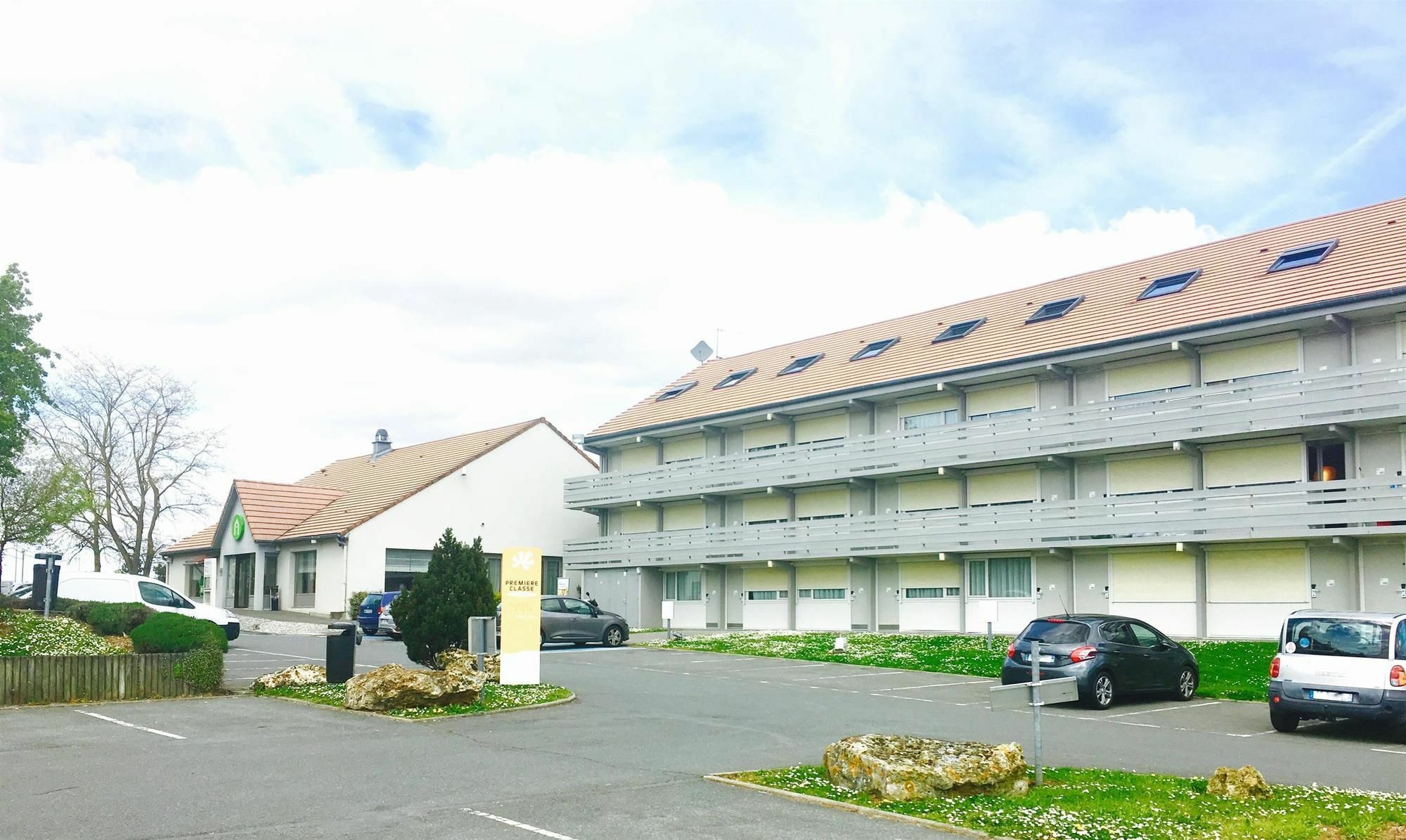 Campanile - Za Courtaboeuf Hotel